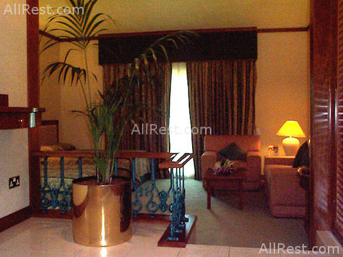 Ramada Continental Hotel 18